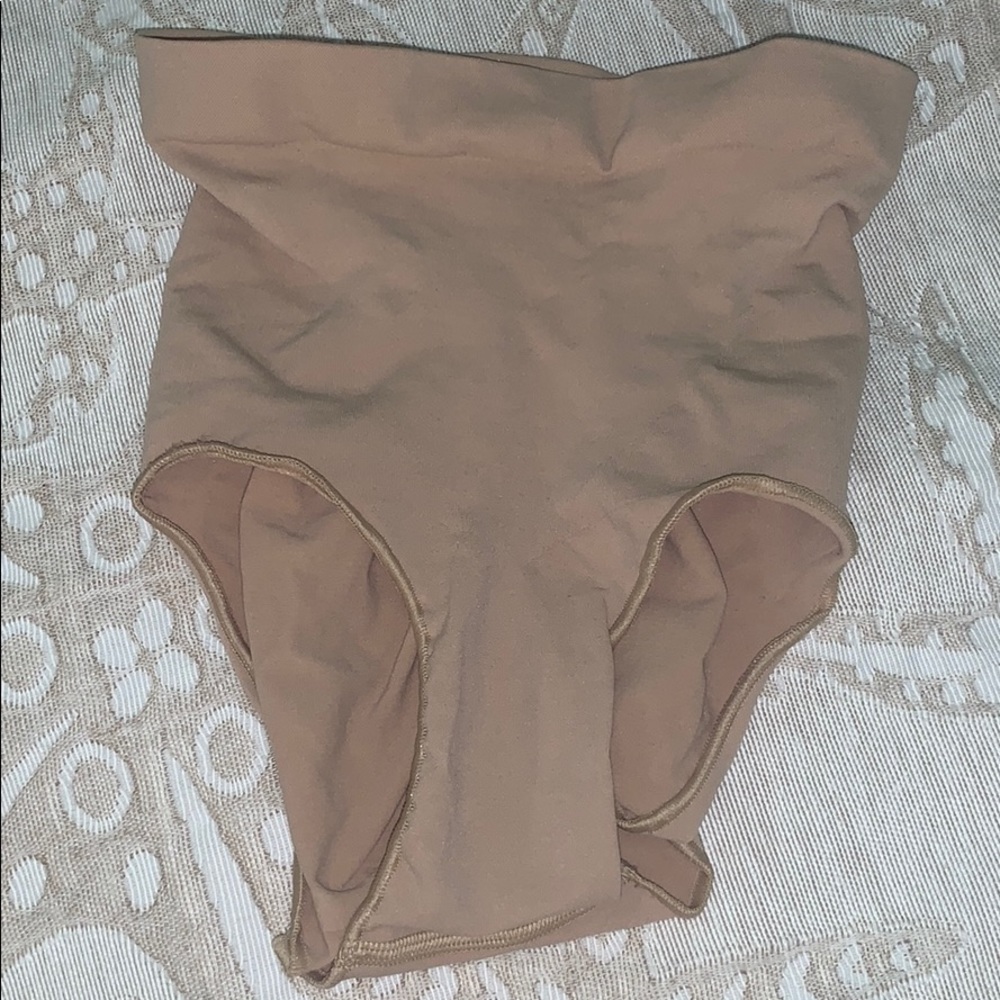 Skims Shape Wear